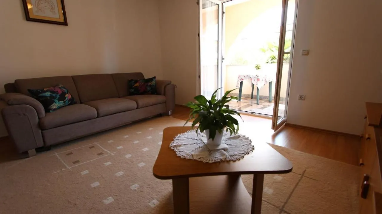 Apartments Vrbovcan Malinska Guest house