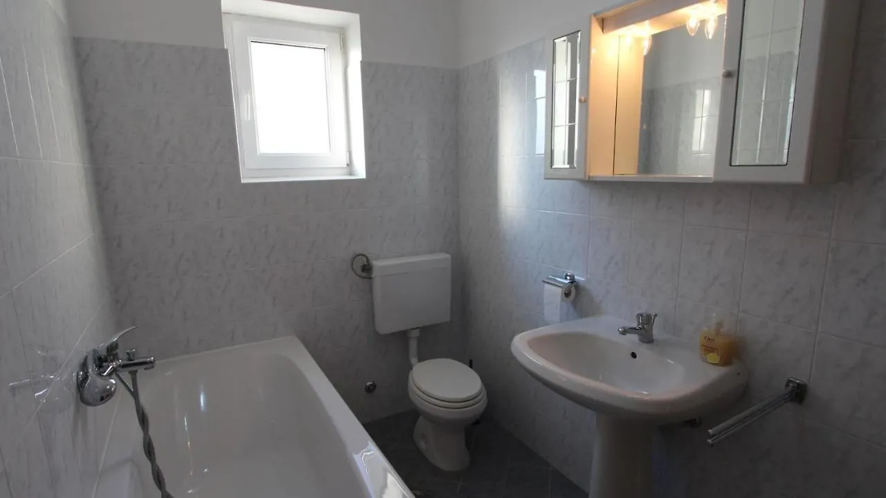 Apartments Vrbovcan Malinska 0*,  Κροατία