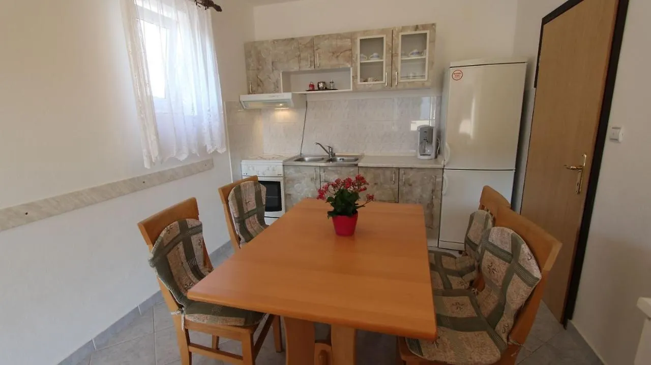 Πανσιόν Apartments Vrbovcan Malinska