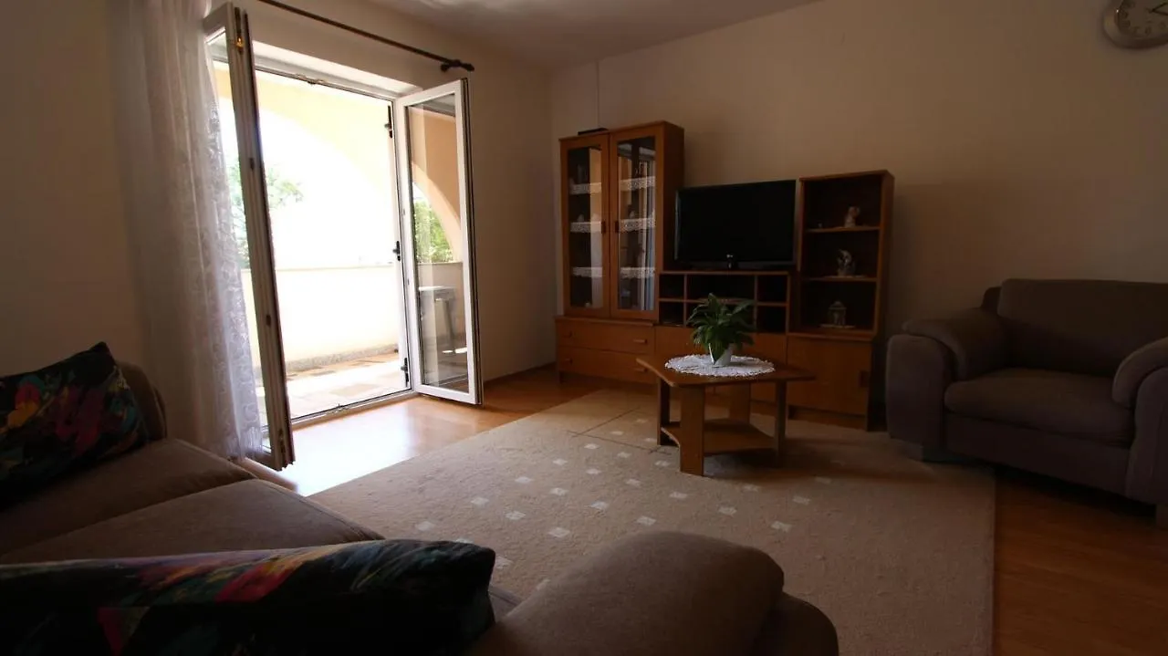 Apartments Vrbovcan Malinska Πανσιόν